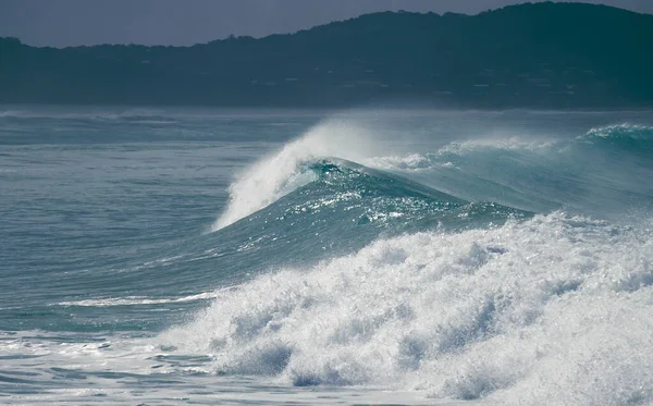 Surfista Apanhar Grande Onda Mar — Fotografia de Stock