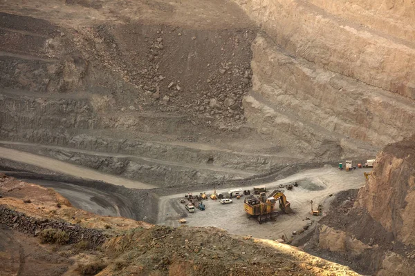 Some Trucks Working Super Pit Gold Mine Kalgoorlie Western Australia — Foto Stock