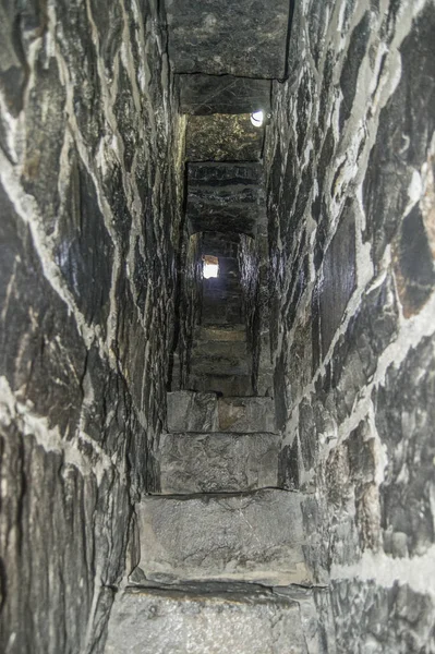 Vertical Shot Narrow Stone Stairs Old Medieval Tower — Stock Photo, Image