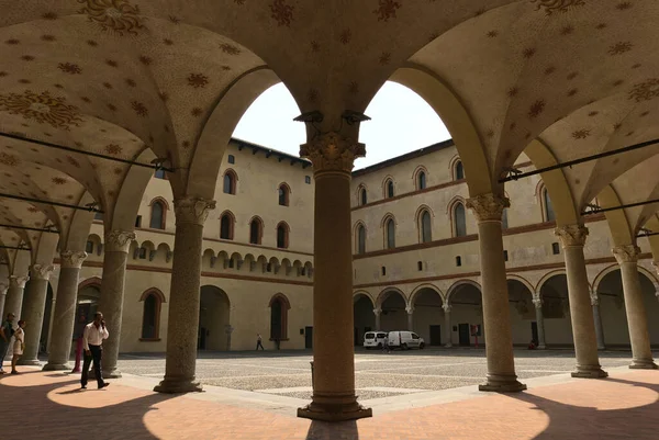 Milan Włochy Września 2019 Widok Dziedziniec Zamku Castello Sforzesco Mediolanie — Zdjęcie stockowe