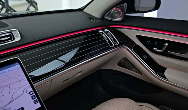 Interior Carro Luxuoso Confortável Moderno Conceito Ideal Para Potência Desempenho — Fotografia de Stock