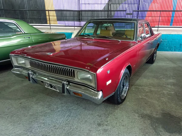 Avellaneda Argentina Dec 2021 Shot Van Een Elegante Rode Chrysler — Stockfoto