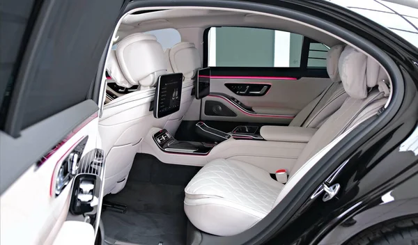 Interior Carro Luxuoso Confortável Moderno Conceito Ideal Para Potência Desempenho — Fotografia de Stock