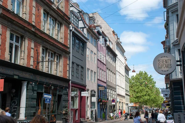 Копенгаген Дания Ноя 2021 Уличная Жизнь Коппеле Люди Шагают Переулку — стоковое фото