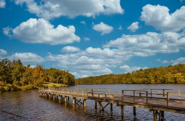 Die Schöne Aufnahme Der Seebrücke Des Lake Lowndes State Park — Stockfoto