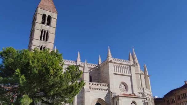 Metraje Antigua Catedral Casco Antiguo Europeo — Vídeo de stock
