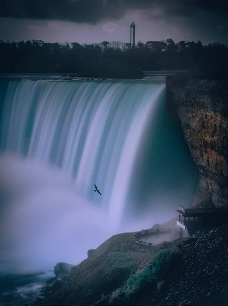 Ujęcie Wodospadu Niagara Wieczorem Ontario Kanadzie — Zdjęcie stockowe