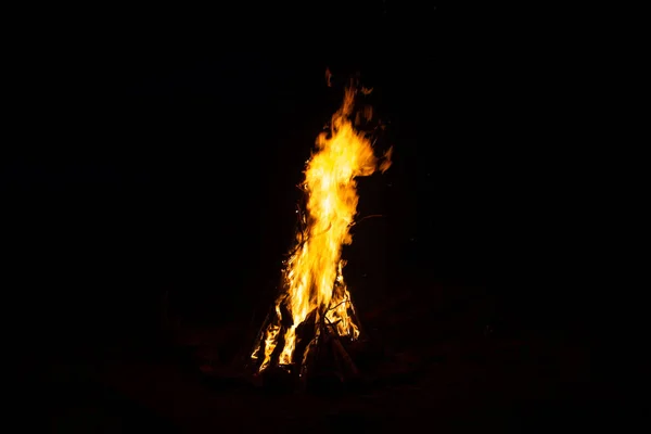 Closeup Shot Big Fire Flame Darkness — Fotografia de Stock