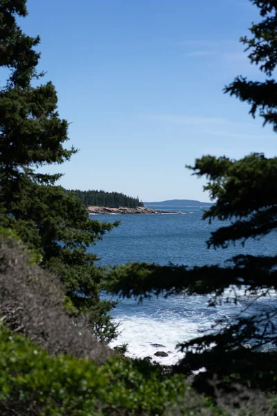 Vue Verticale Mer Entourée Une Plage Rocheuse Dans Parc National — Photo