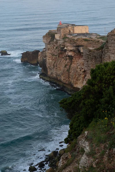 Eine Vertikale Aufnahme Des Nazare Forts Von Sao Miguel Arcanjo — Stockfoto