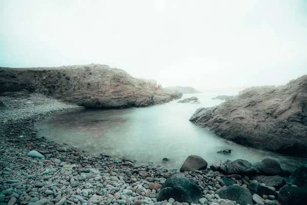 美丽的风景 清晨轻飘飘的轻飘飘的色调 — 图库照片