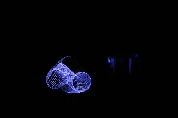 Ein Digitales Rendering Abstrakter Blauer Wirbel Und Kurven Auf Schwarzem — Stockfoto