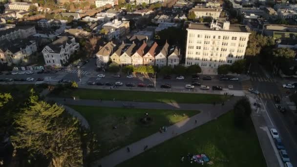 Imagens Aéreas Ruas Edifícios Apartamentos Cidade Europeia — Vídeo de Stock