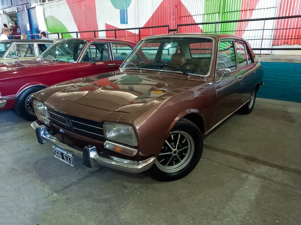 Avellaneda Argentina Dec 2021 Shot Stylish Brown Peugeot 504 Sedan — Stock Photo, Image