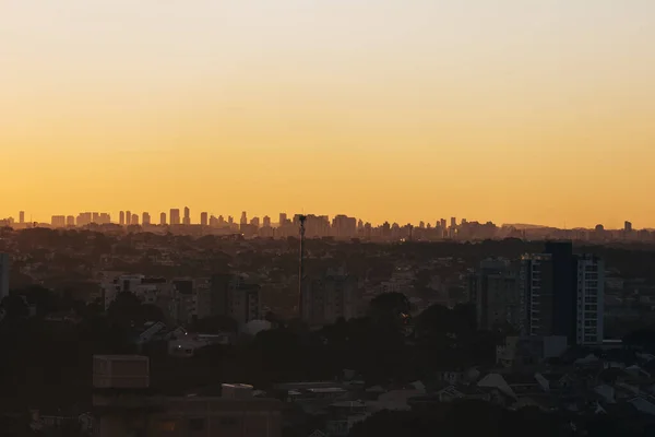 Şehrin Güzel Gün Batımının Manzarası — Stok fotoğraf