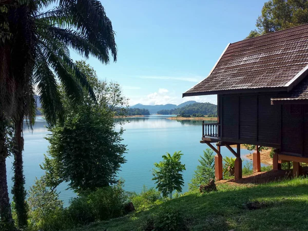 Cabanas Lago Kenyir Terengganu Malásia Dia Ensolarado — Fotografia de Stock
