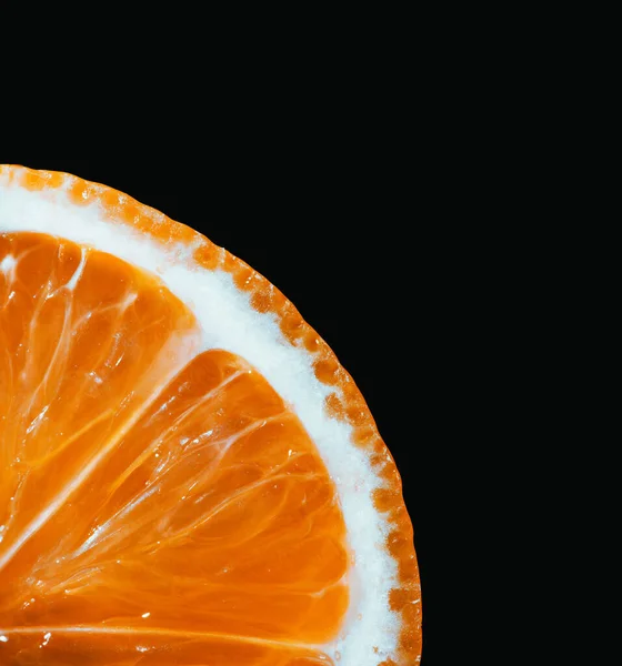 Primer Plano Naranja Rodajas Sobre Fondo Negro — Foto de Stock