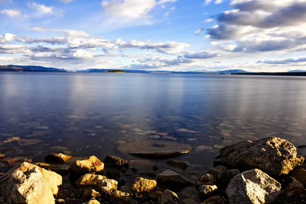 Eine Faszinierende Aufnahme Einer Meereslandschaft Unter Dem Bewölkten Himmel Während — Stockfoto