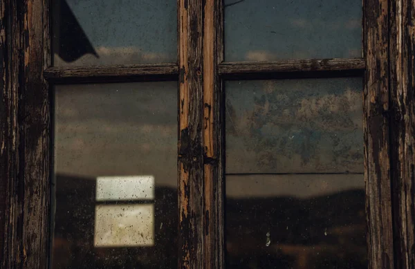 Closeup Shot Old Weathered Wooden Window Dirty Glass — Stock Photo, Image