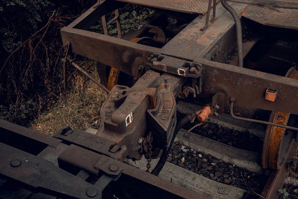 Ein Knotenpunkt Zwischen Eisenbahnwaggons Zur Verbindung Von Güterwaggons — Stockfoto