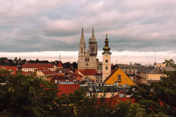 Una Splendida Vista Sulla Cattedrale Zagabria Croazia Una Giornata Sole — Foto Stock