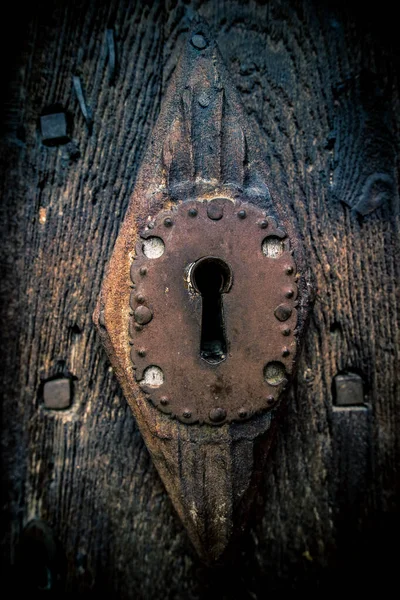 Closeup Keyhole Old Wooden Door — Stock Photo, Image