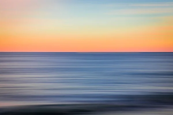 Beau Coucher Soleil Coloré Sur Mer Avec Réflexion Dans Eau — Photo