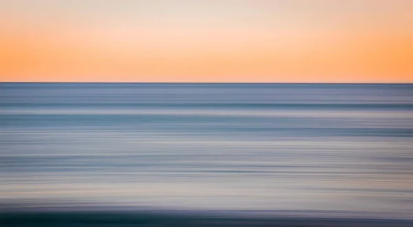 Bellissimo Tramonto Colorato Sul Mare Con Riflesso Acqua — Foto Stock