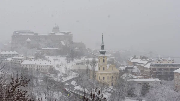 Beautiful View Gellert Hill Castle Buda Snowy Winter Day Budapest — 图库照片