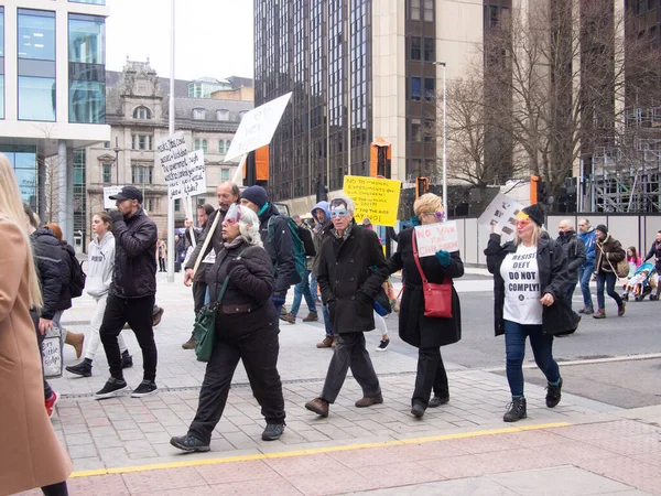 Cardiff Zjednoczone Królestwo Grudnia 2021 Demonstranci Przeciwko Paszportom Covid Innym — Zdjęcie stockowe