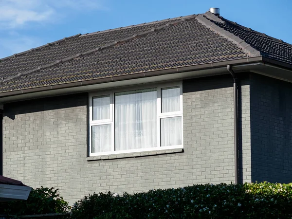 View Detached House White Window Frame Gray Brick Wall Concrete — Stockfoto