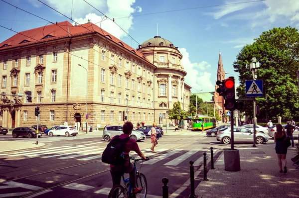 Poznan Poland 2019 Június Intersection Biker Cars Close University Science — Stock Fotó