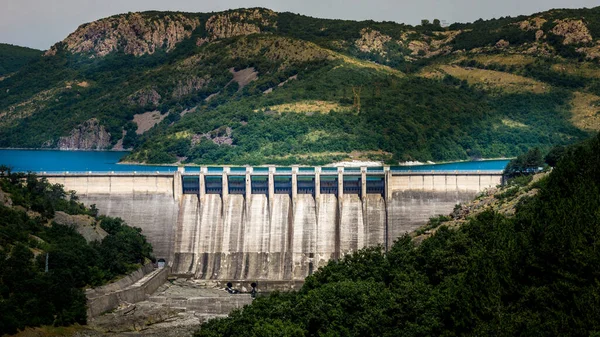 Blick Auf Ein Wasserkraftwerk — Stockfoto
