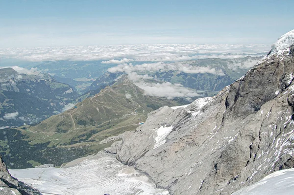 Gyönyörű Kilátás Lenyűgöző Svájci Alpok Borított Nyáron — Stock Fotó