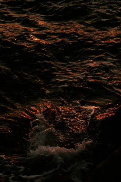 Goldener Sonnenschein Auf Dem Wasser — Stockfoto