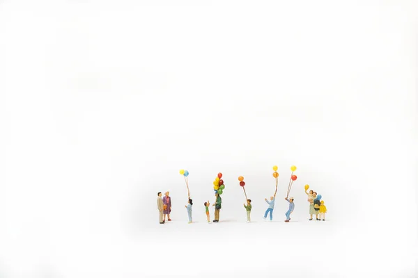 Minyatür Bir Balon Satıcısı Beyaz Arka Planda Mutlu Çocuklar — Stok fotoğraf