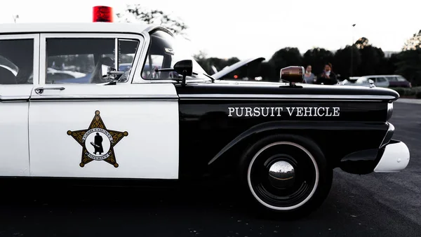 Closeup Shot Pursuit Vehicle Parked — Stockfoto