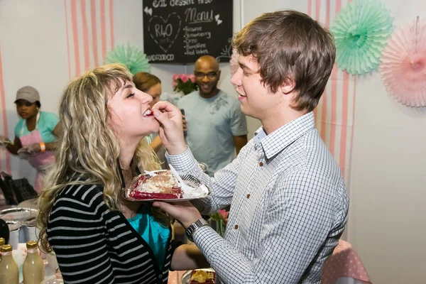 Johannesburg South Africa Oct 2021 Happy Visitors Enjoying Food Wine — Stockfoto