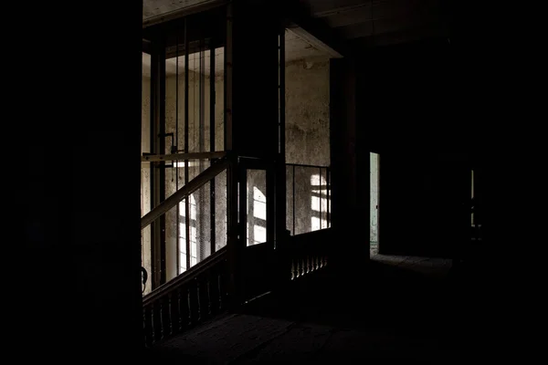 Dark Interior Old Abandoned Building — Stockfoto