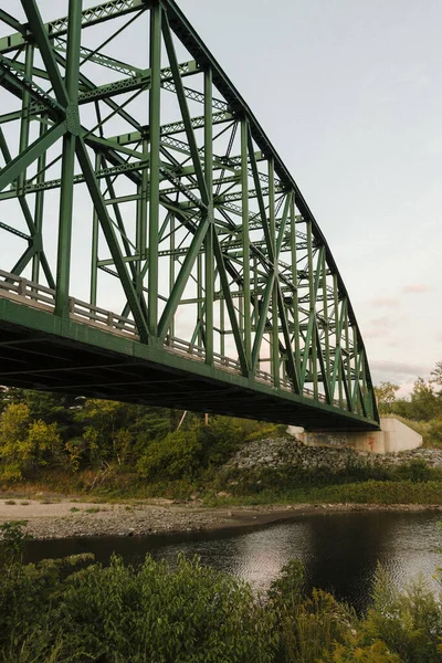 Eine Vertikale Aufnahme Einer Brücke Vermont Herbst — Stockfoto