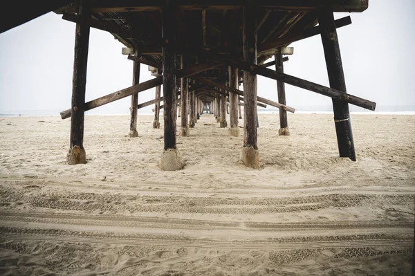 Waves Wash Logs Dock Newport Beach California — Stock Photo, Image