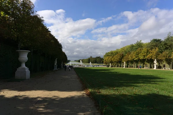 Paris Frankreich Oktober 2019 Der Garten Von Versailles Voller Touristen — Stockfoto