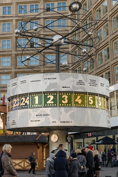 Berlin Allemagne Nov 2021 Une Horloge Mondiale Berlin Sur Alexanderplatz — Photo