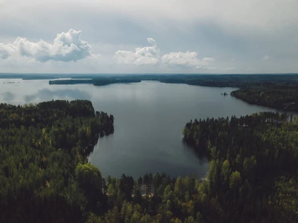 Flygfoto Över Den Vackra Nordiska Sjön Och Skogarna Finland — Stockfoto