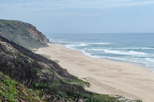 葡萄牙 帕雷德斯 维多莉亚 沙滩上的岩石 — 图库照片