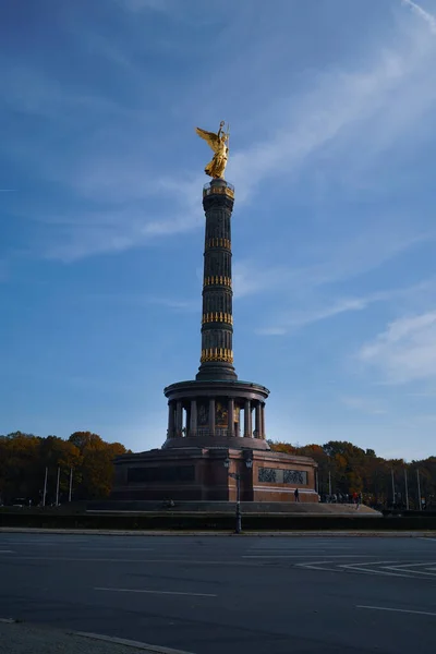 Plano Vertical Columna Victoria Berlín Alemania — Foto de Stock