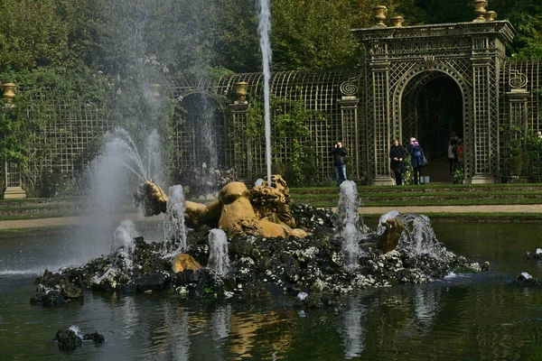 2019年10月1日 法国凡尔赛宫的安克拉多斯喷泉 — 图库照片