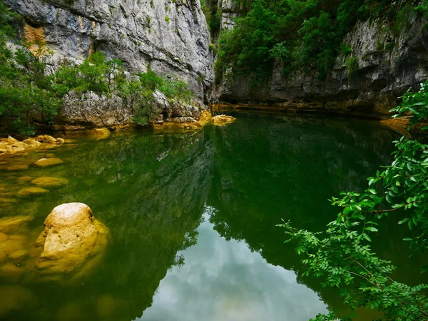 Hermosa Foto Río Montaña Sur Francia Ravin Des Arcs — Foto de Stock