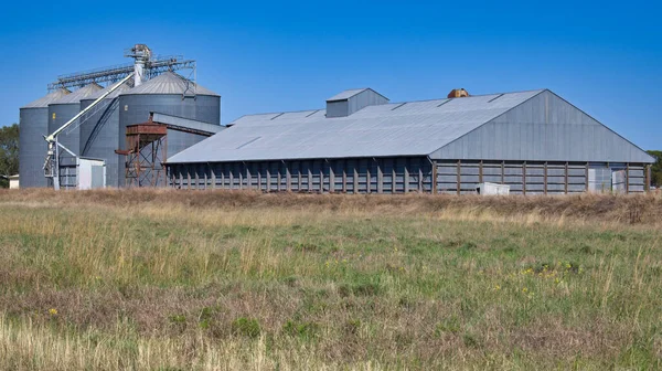 Банк Кремнезему Великий Склад Біля Залізничної Лінії Nsw — стокове фото