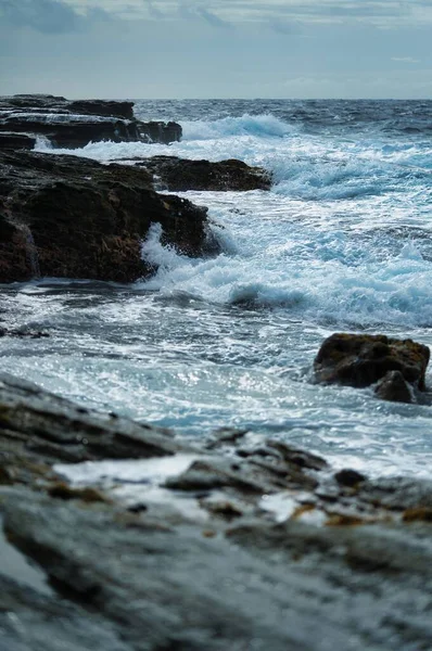 Waves Crashing Beach — Stock Photo, Image